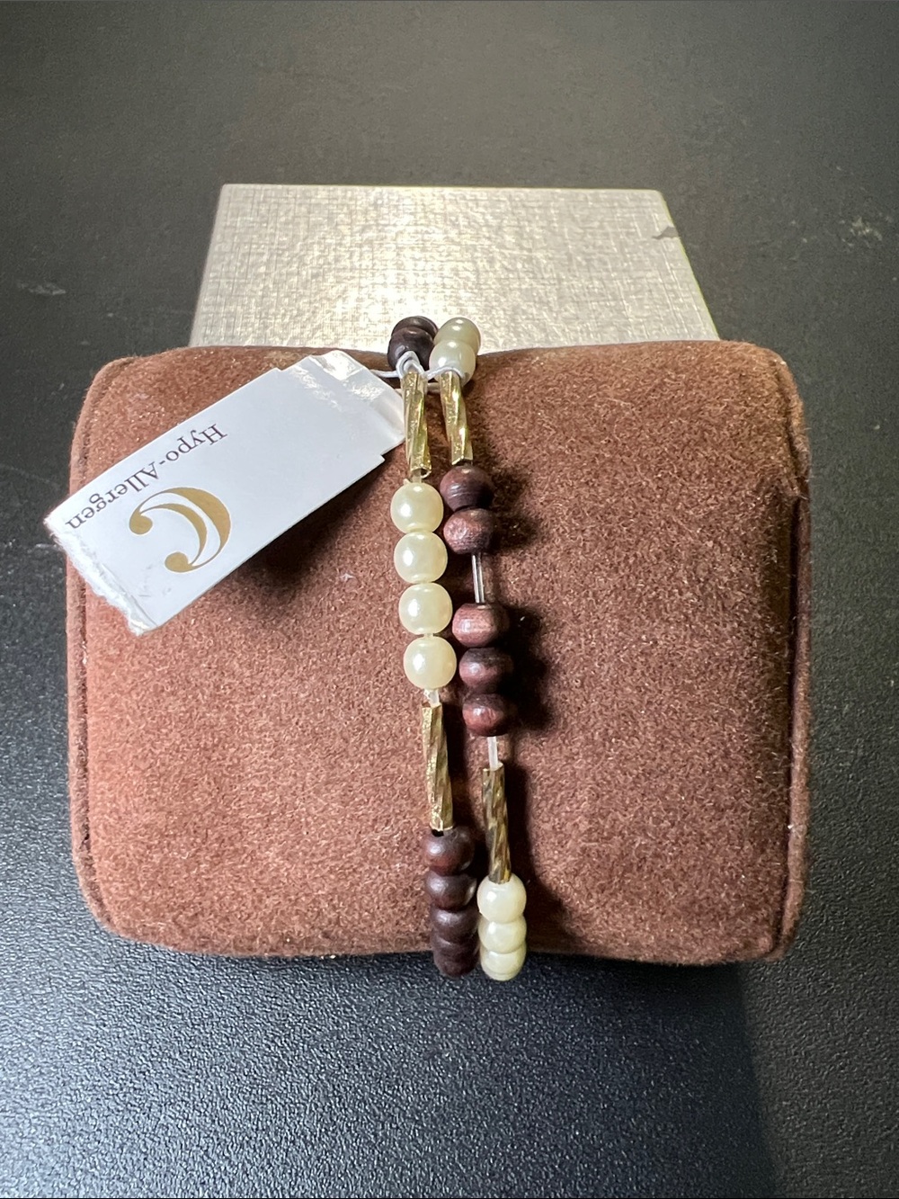 Hypoallergenic Pearl and Wood Bead Stretch Bracelet - Brown & Cream